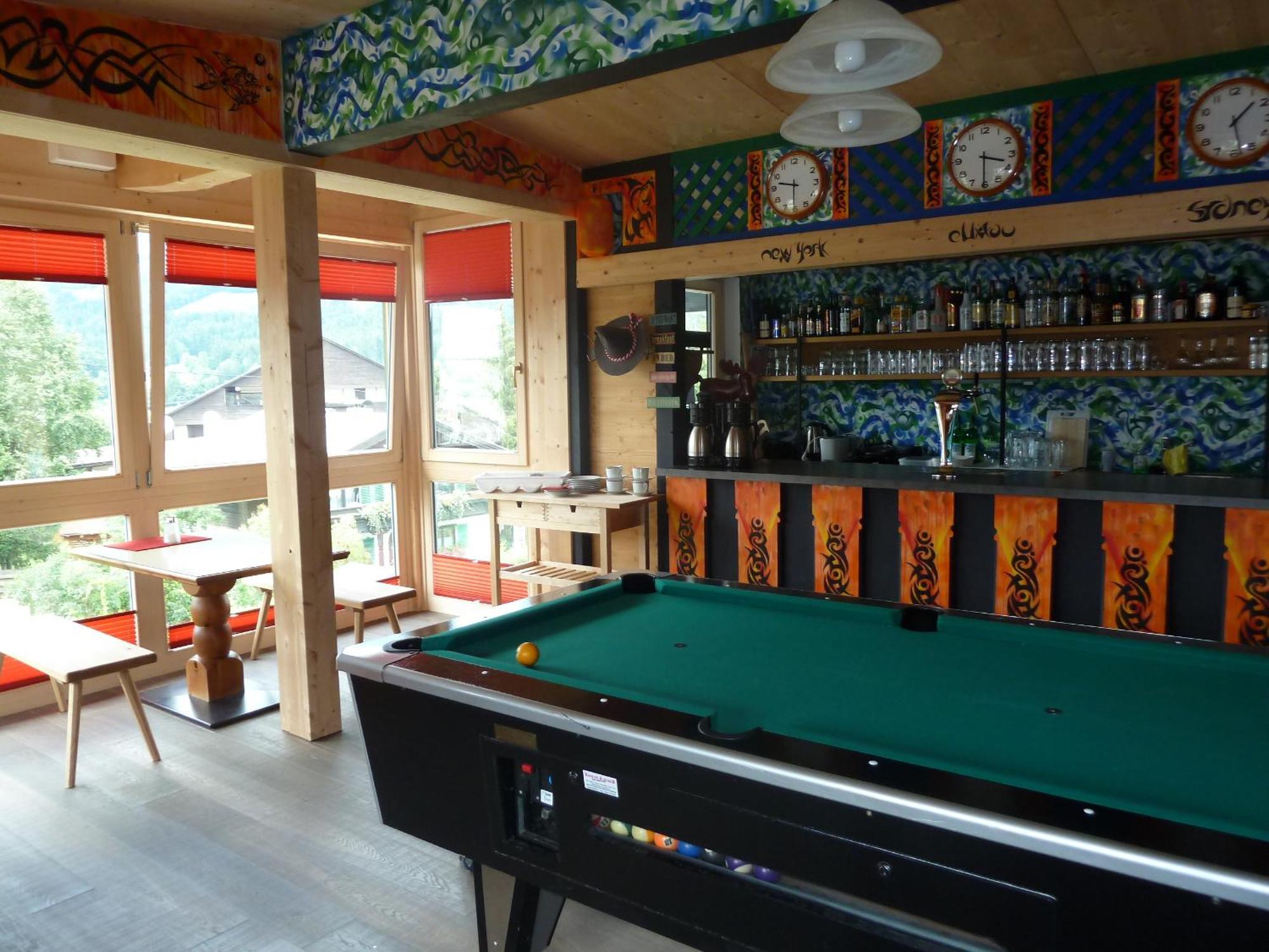 Alpking Hostel เอลล์เมา ภายนอก รูปภาพ